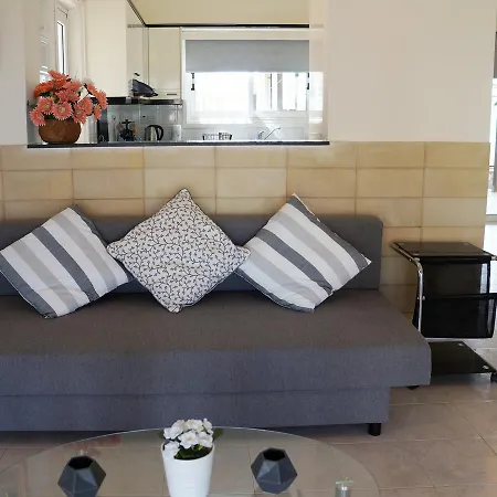 Holiday home Melani House *