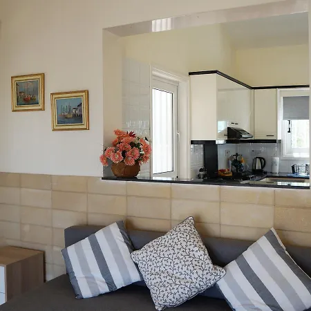 Melani House Larnaca